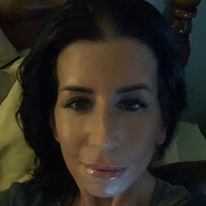 Everything negotiable 🌹🌷